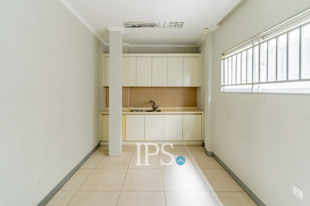 259 Sqm Commercial Building For Rent - Veal Vong, Phnom Penh - Image 17