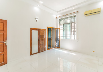 9 Room Commercial Villa For Rent - Toul Tum Poung 1, Phnom Penh thumbnail