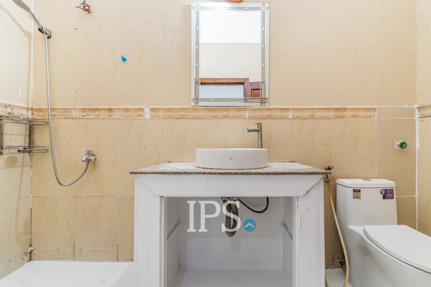 9 Room Commercial Villa For Rent - Toul Tum Poung 1, Phnom Penh