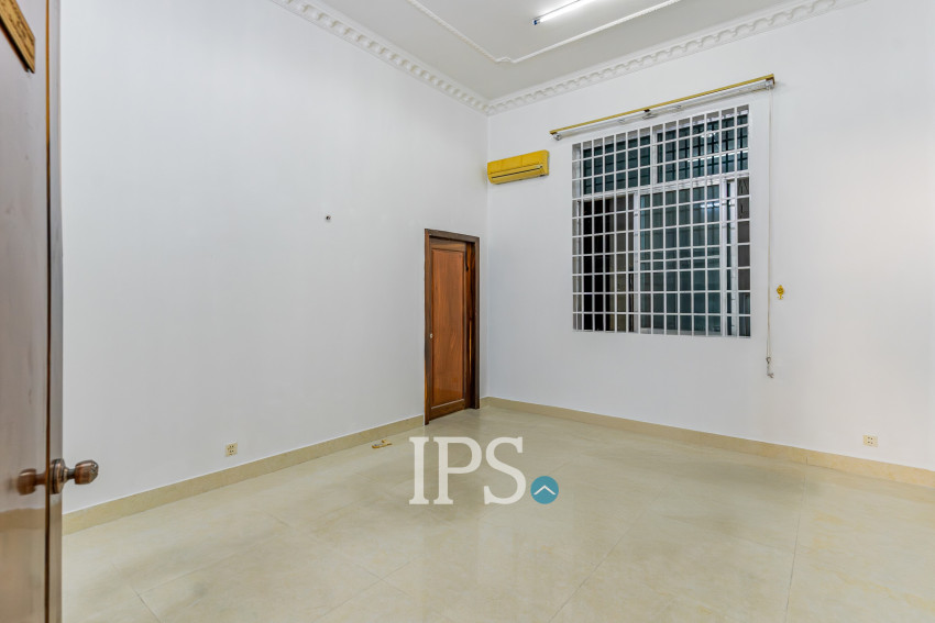 9 Room Commercial Villa For Rent - Toul Tum Poung 1, Phnom Penh