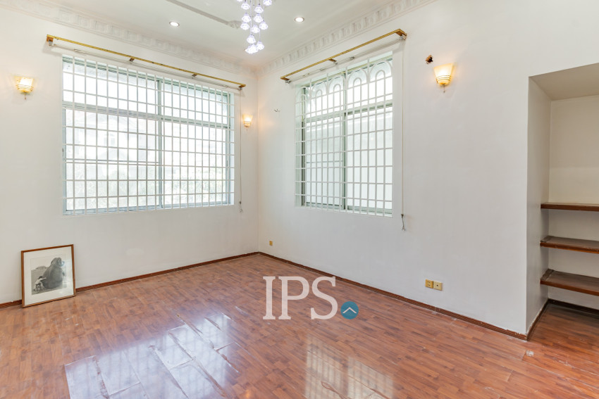 9 Room Commercial Villa For Rent - Toul Tum Poung 1, Phnom Penh