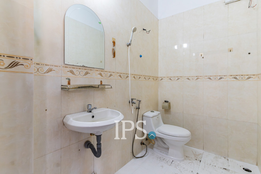 9 Room Commercial Villa For Rent - Toul Tum Poung 1, Phnom Penh