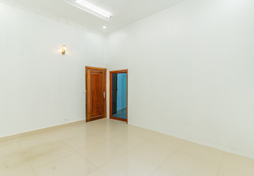 9 Room Commercial Villa For Rent - Toul Tum Poung 1, Phnom Penh thumbnail