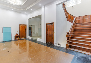 9 Room Commercial Villa For Rent - Toul Tum Poung 1, Phnom Penh thumbnail