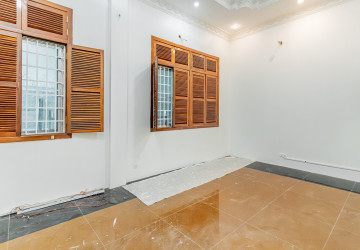 9 Room Commercial Villa For Rent - Toul Tum Poung 1, Phnom Penh thumbnail