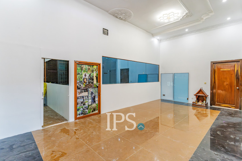 9 Room Commercial Villa For Rent - Toul Tum Poung 1, Phnom Penh