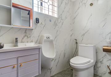 4 Bedroom Villa For Rent - Bassac Garden City, Tonle Bassac, Phnom Penh thumbnail