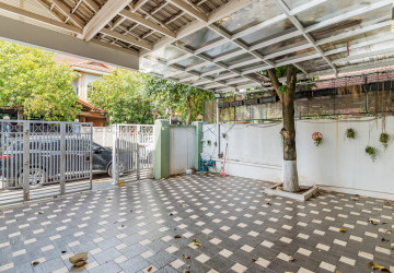 4 Bedroom Villa For Rent - Bassac Garden City, Tonle Bassac, Phnom Penh thumbnail