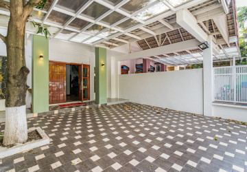 4 Bedroom Villa For Rent - Bassac Garden City, Tonle Bassac, Phnom Penh thumbnail