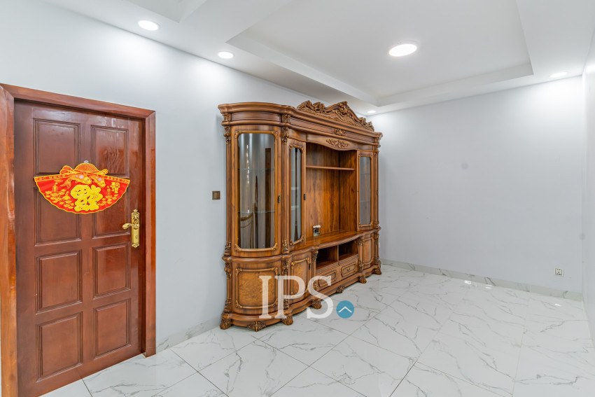 4 Bedroom Villa For Rent - Bassac Garden City, Tonle Bassac, Phnom Penh