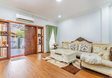 4 Bedroom Villa For Rent - Bassac Garden City, Tonle Bassac, Phnom Penh thumbnail