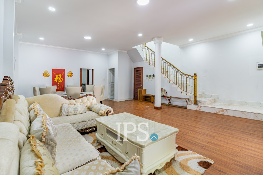 4 Bedroom Villa For Rent - Bassac Garden City, Tonle Bassac, Phnom Penh