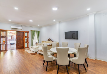 4 Bedroom Villa For Rent - Bassac Garden City, Tonle Bassac, Phnom Penh thumbnail