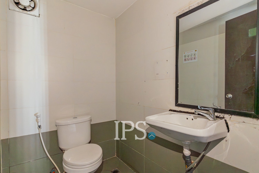 665 Sqm Commercial Building For Rent - Phsar Kandal 1, Phnom Penh