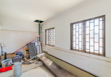 665 Sqm Commercial Building For Rent - Phsar Kandal 1, Phnom Penh thumbnail