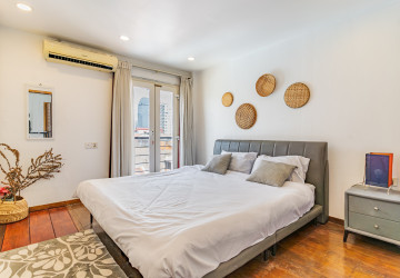 Renovated Loft 2 Bedroom Apartment For Sale - Phsar Kandal 1, Phnom Penh thumbnail