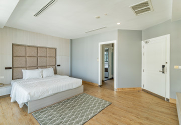 Duplex 5 Bedroom Serviced Penthouse For Rent - BKK1, Phnom Penh thumbnail