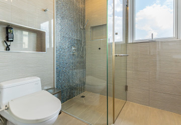 Duplex 5 Bedroom Serviced Penthouse For Rent - BKK1, Phnom Penh thumbnail