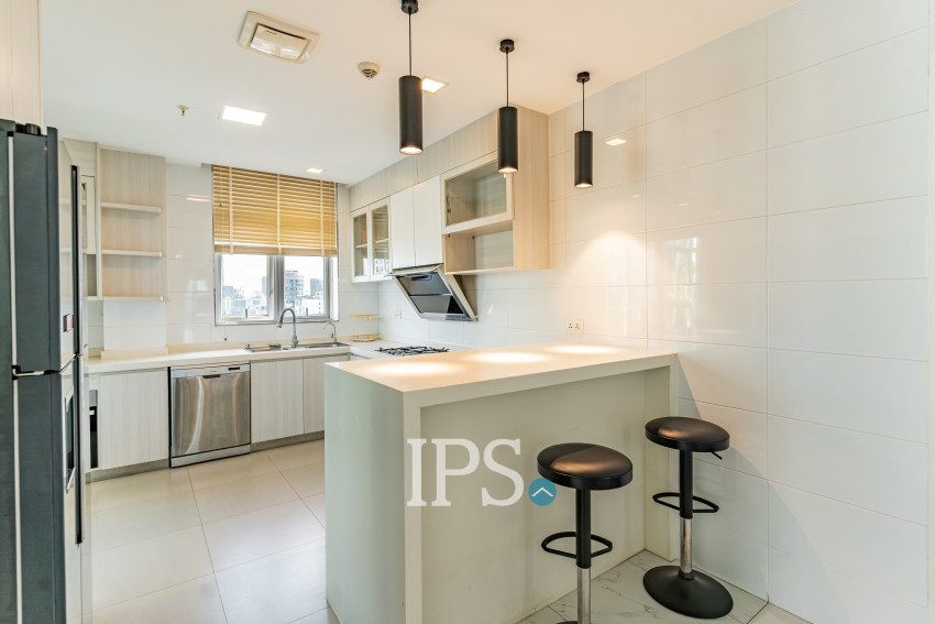 Duplex 5 Bedroom Serviced Penthouse For Rent - BKK1, Phnom Penh