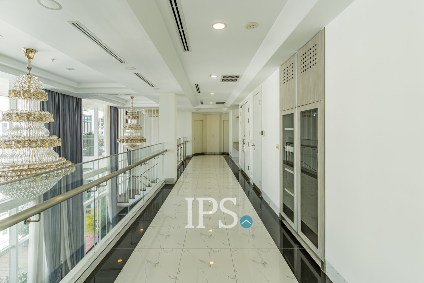 Duplex 5 Bedroom Serviced Penthouse For Rent - BKK1, Phnom Penh