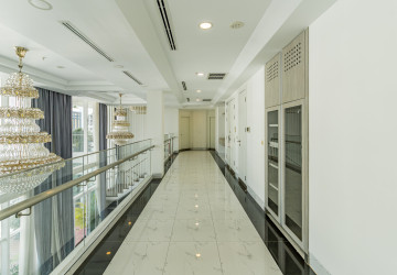 Duplex 5 Bedroom Serviced Penthouse For Rent - BKK1, Phnom Penh thumbnail