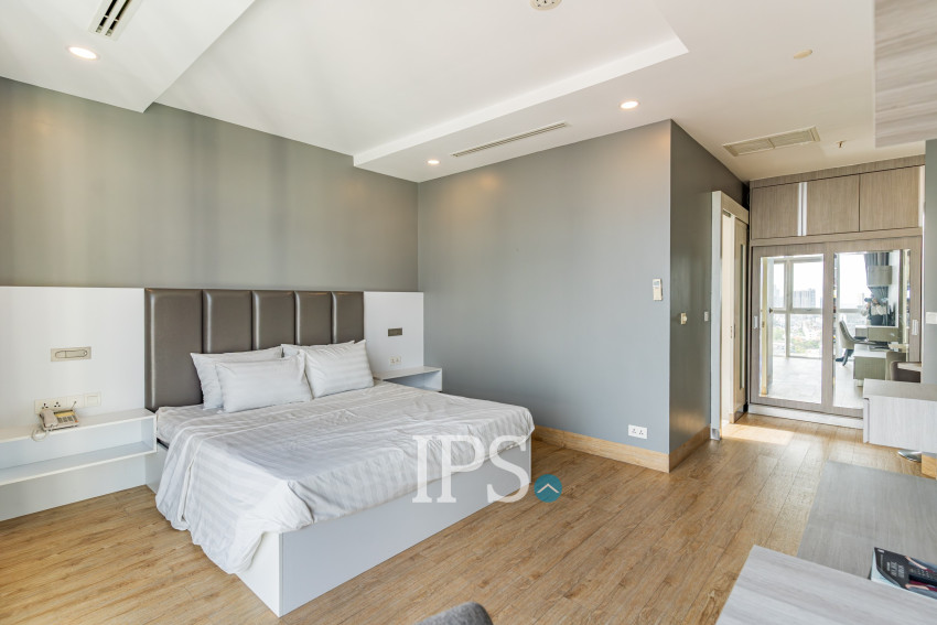 Duplex 5 Bedroom Serviced Penthouse For Rent - BKK1, Phnom Penh