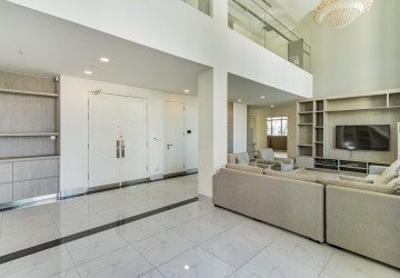 Duplex 5 Bedroom Serviced Penthouse For Rent - BKK1, Phnom Penh thumbnail