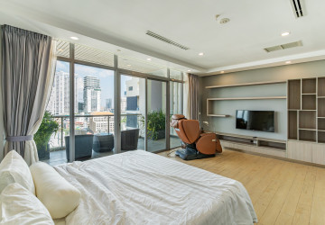 Duplex 5 Bedroom Serviced Penthouse For Rent - BKK1, Phnom Penh thumbnail