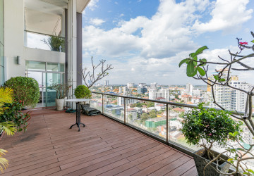 Duplex 5 Bedroom Serviced Penthouse For Rent - BKK1, Phnom Penh thumbnail