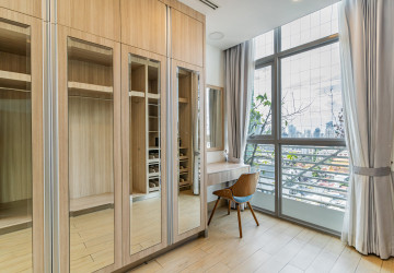 Duplex 5 Bedroom Serviced Penthouse For Rent - BKK1, Phnom Penh thumbnail