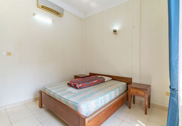 Renovated 2 Bedroom Apartment For Sale - Boeung Prolit, Phnom Penh thumbnail