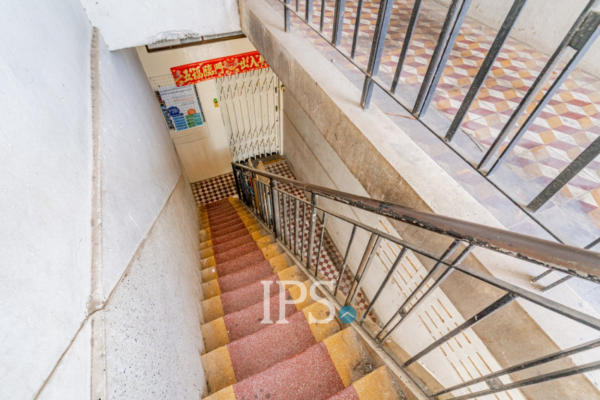 Renovated 2 Bedroom Apartment For Sale - Boeung Prolit, Phnom Penh