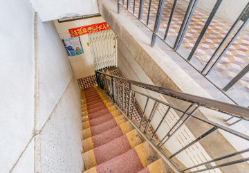 Renovated 2 Bedroom Apartment For Sale - Boeung Prolit, Phnom Penh thumbnail