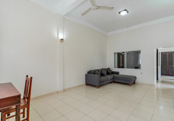 Renovated 2 Bedroom Apartment For Sale - Boeung Prolit, Phnom Penh thumbnail