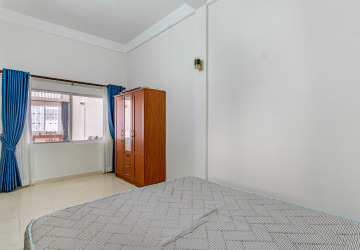 Renovated 2 Bedroom Apartment For Sale - Boeung Prolit, Phnom Penh thumbnail