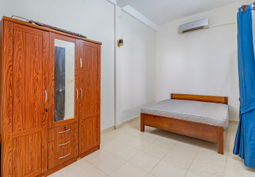 Renovated 2 Bedroom Apartment For Sale - Boeung Prolit, Phnom Penh thumbnail