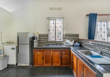 Renovated 2 Bedroom Apartment For Sale - Boeung Prolit, Phnom Penh thumbnail