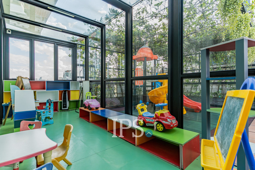 3 Bedroom Serviced Apartment For Rent - BKK1, Phnom Penh