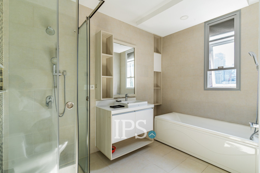 3 Bedroom Serviced Apartment For Rent - BKK1, Phnom Penh