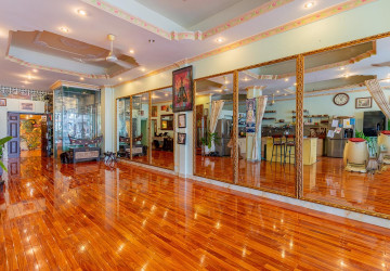 Renovated 1 Bedroom Apartment For Sale - Ou Ruessei 2, Phnom Penh thumbnail