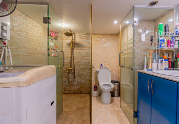 Renovated 1 Bedroom Apartment For Sale - Ou Ruessei 2, Phnom Penh thumbnail