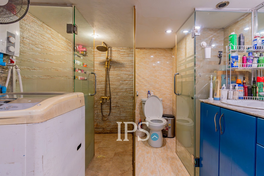Renovated 1 Bedroom Apartment For Sale - Ou Ruessei 2, Phnom Penh