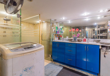 Renovated 1 Bedroom Apartment For Sale - Ou Ruessei 2, Phnom Penh thumbnail