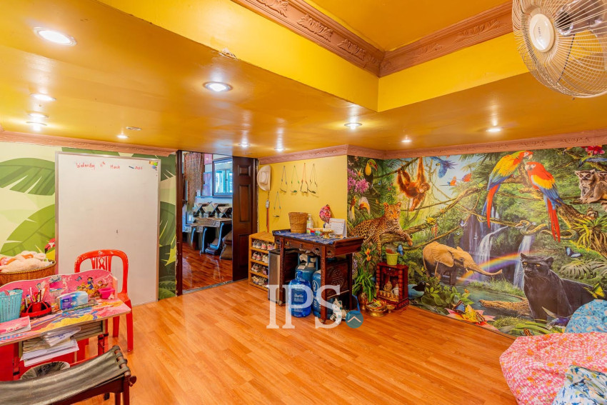 Renovated 1 Bedroom Apartment For Sale - Ou Ruessei 2, Phnom Penh