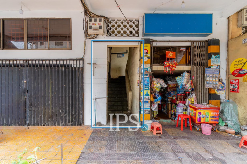 Renovated 1 Bedroom Apartment For Sale - Ou Ruessei 2, Phnom Penh