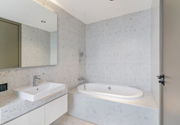 3 Bedroom Condo For Rent - Time Square 5, BKK1, Phnom Penh thumbnail