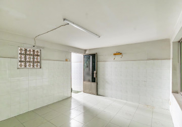 68 Sqm Retail Space  For Rent - Phsar Daeum Thkov, Phnom Penh thumbnail