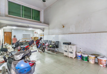 68 Sqm Retail Space  For Rent - Phsar Daeum Thkov, Phnom Penh thumbnail
