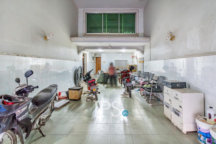 68 Sqm Retail Space  For Rent - Phsar Daeum Thkov, Phnom Penh