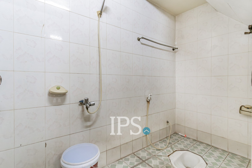 68 Sqm Retail Space  For Rent - Phsar Daeum Thkov, Phnom Penh